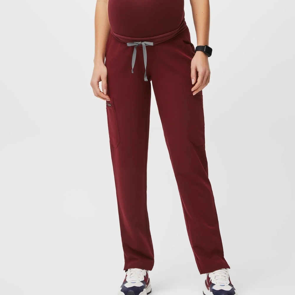 Women's Burgundy Yola™ Maternity - Slim Scrub Pants - L / Burgundy